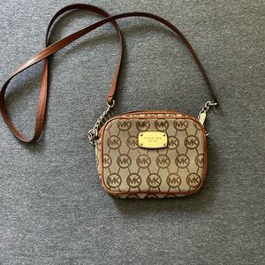 Michael Kors Crossbody